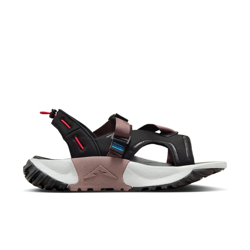 Nike Oneonta Next Nature sandals in black plum eclipse like new